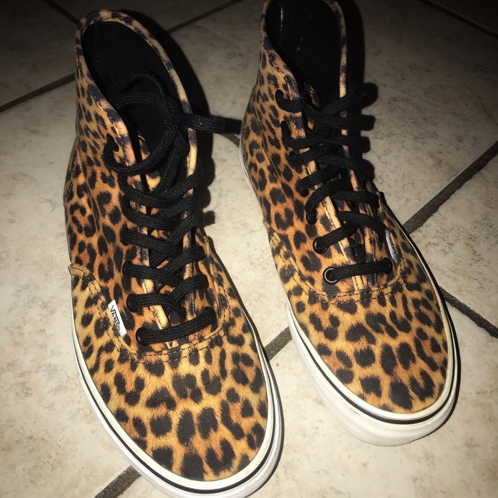 Leopard Hi-top Vans Sneakers